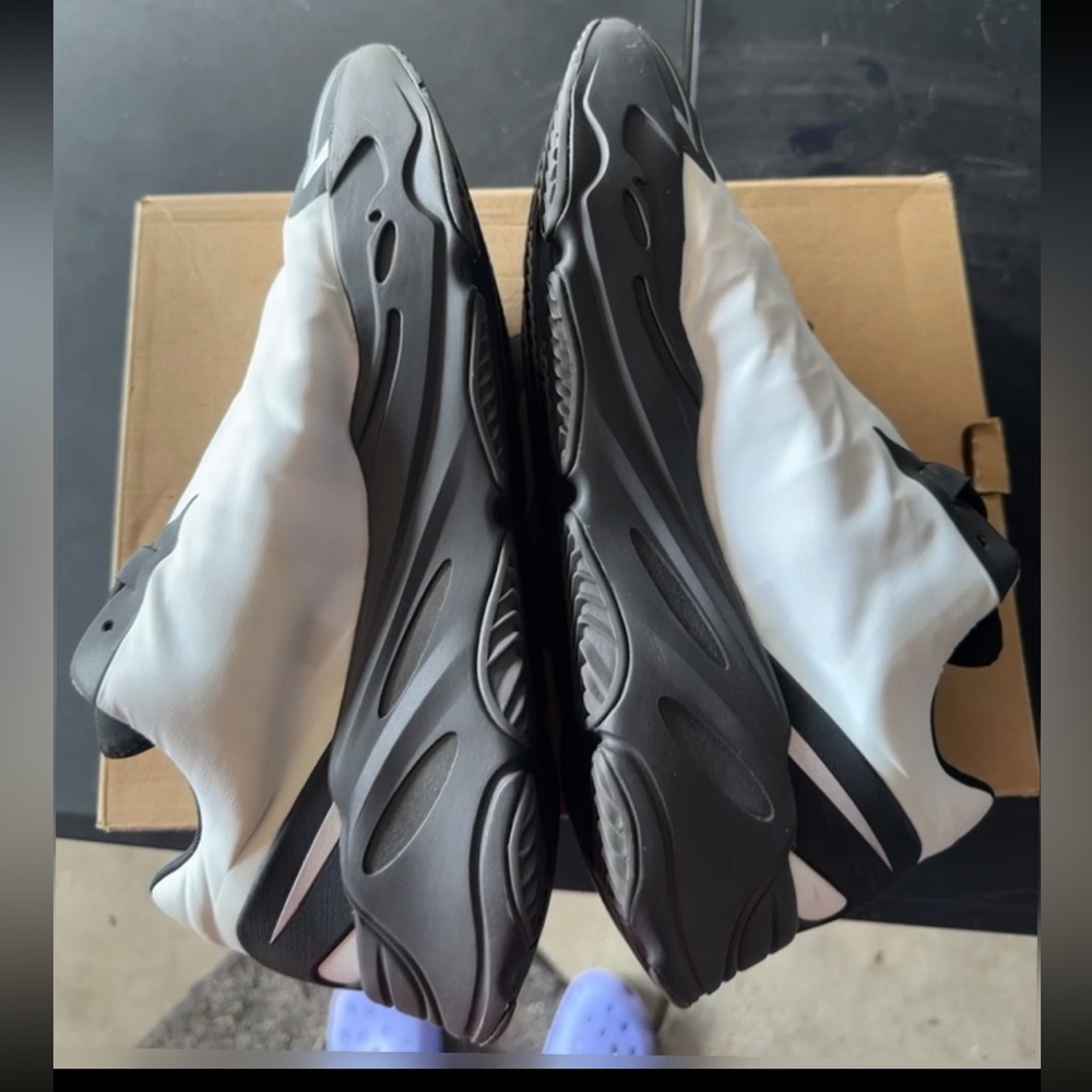 Yeezy Boost 700 MNVN Blue Tint